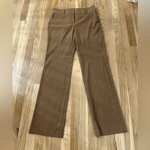 Women’s trousers. Worn once. Excellent condition. Size 6.